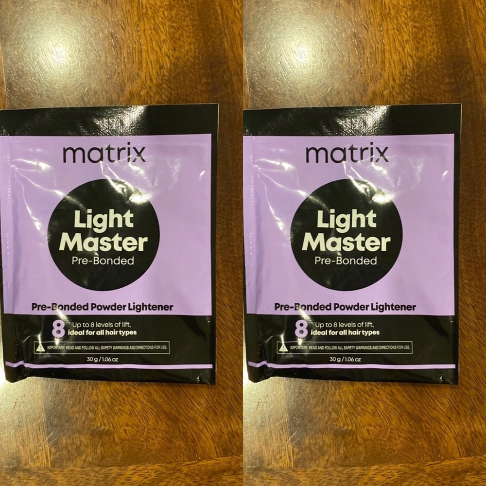 Matrix Light Master Pre- Bonded Lightener 1.06 oz